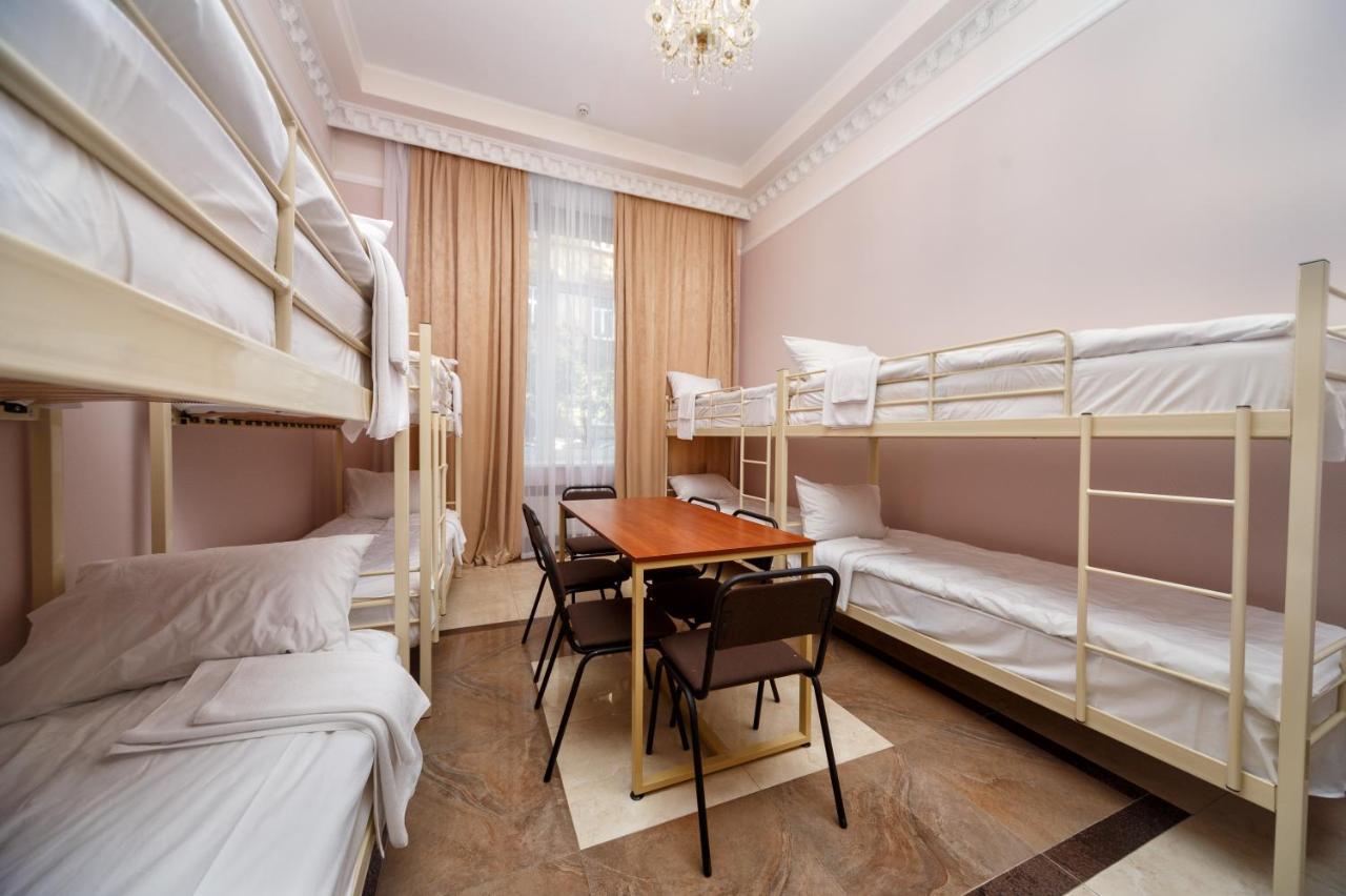 Hostel Suputnyk Leopoli Esterno foto