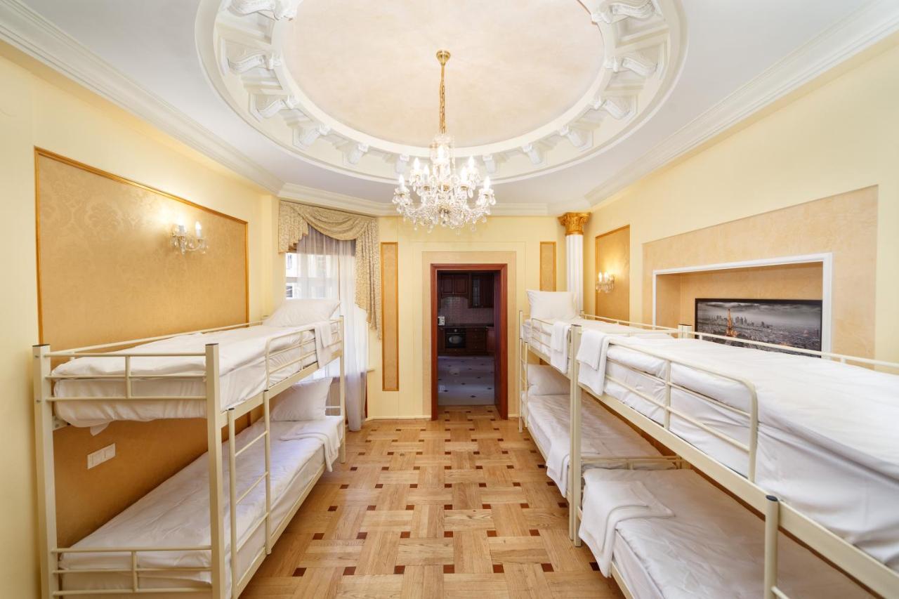 Hostel Suputnyk Leopoli Esterno foto